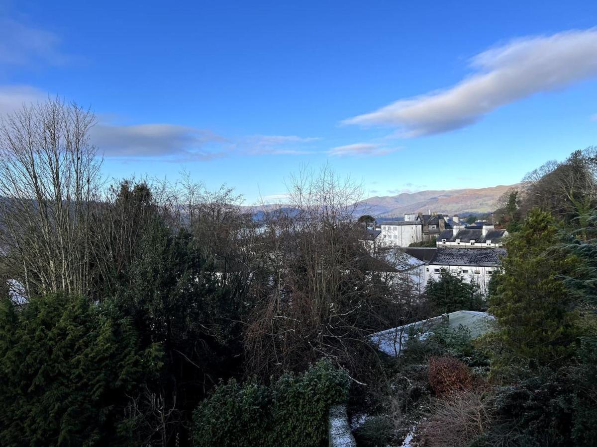 Pet Friendly, View, Parking, Golf Nearby Apartment